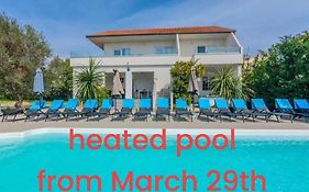 Royal Choice With Pool